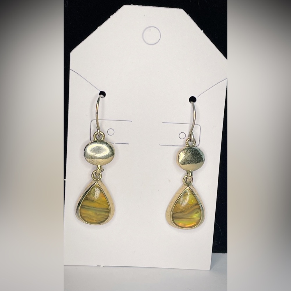 Elegant Gold Tone Teardrop Earrings
